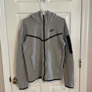 Grey Nike Tech Fleece Jacket